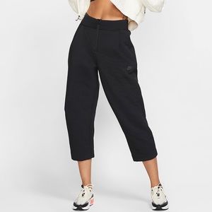 NWOT Nike Sportswear Tech Pack pants